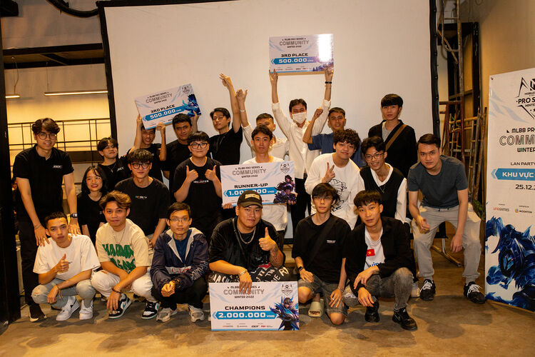 Top 4 Đội tuyển suất xắc nhất tại giải đấu giao lưu LAN PARTY tổ chức tại Hồ Chí Minh